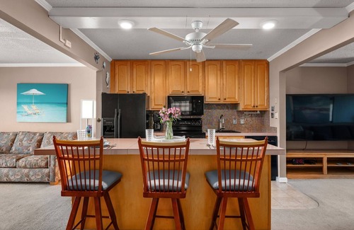 Nags Head Condominio | Stunning PUP - Friendly Beachfront - Top Floor End Unit with Spectacular Views!