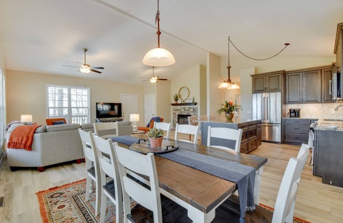 Rabun Gap Casa | Stunning Rabun Gap Home w/ Deck & Mountain Views!