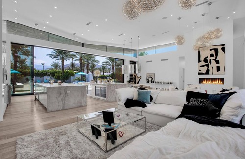 Rancho Mirage Casa | Stunning Rancho Mirage Home Operable Walls, Indoor-Outdoor Living, Pool, Fitness