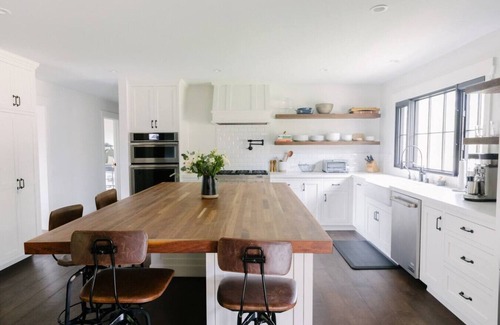 Santa Barbara Casa | Stunning Remodeled Ranch House in Hope Ranch
