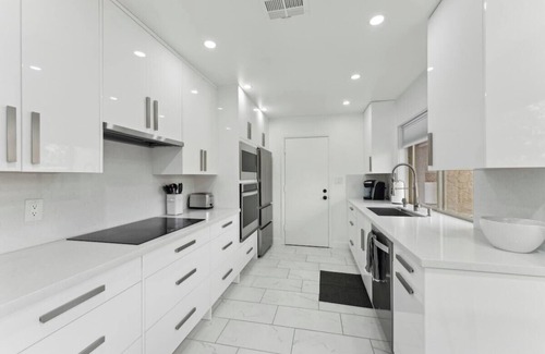 Scottsdale Vista Casa | Stunning Remodeled 2BR Retreat in NorthScottsdale