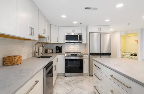 North Ocean City Casa | ⭐️STUNNING RENOVATED PLAZA 112 OCEAN FRONT INDOOR POOL⭐️