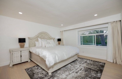 Agoura Hills Casa | Stunning Retreat with Luxe Amenities&Private Pool