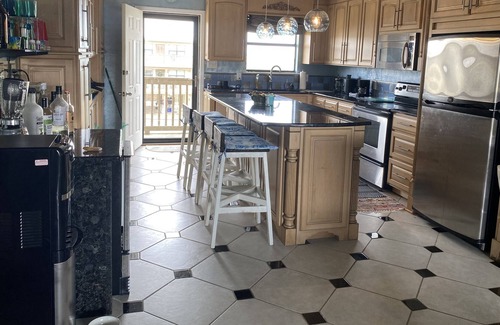 Orange Beach East Condominio | Stunning river views + beach access! Quiet owners unit for longer-term rentals