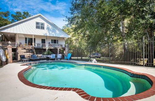 Port Vincent Casa | Stunning Riverside Retreat with Private Pool home