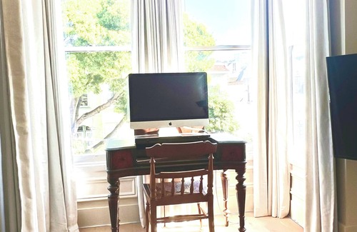 Lower Haight Condominio | Stunning San Francisco Victorian two bedroom condo in the heart of San Francisco