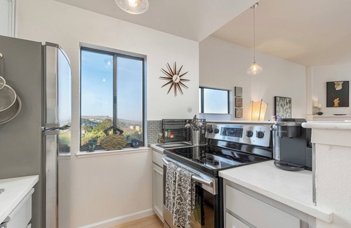 Mill Valley Condominio | STUNNING SAN FRANCISCO VIEWS-A modern fully furnished 1 bedroom, Monthly Rental.