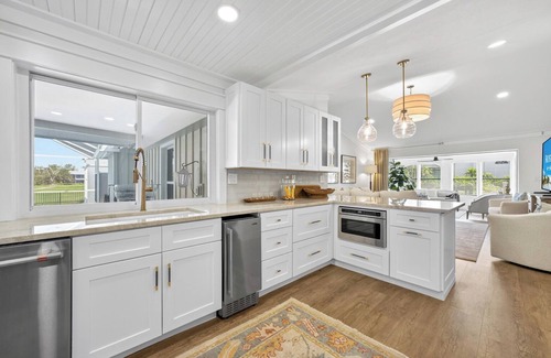 Beachview Country Club Estates Casa | Stunning Sanibel Island Vacation Rental - Beach Therapy