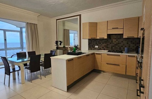 Sliema Apartamento | Stunning Sea View Modern Apartment