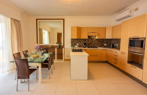 Sliema Apartamento | Stunning Sea View Modern Apartment