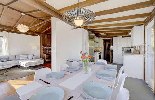Stinson Beach Casa | Stunning Sea Views Steps to Stinson Beach + Town