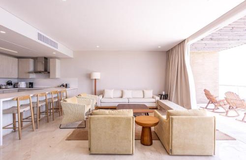 Porto Nao Apartamento | Stunning Sea Views from 3BR Penthouse F3