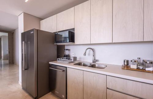 Porto Nao Apartamento | Stunning Sea Views from 3BR Penthouse F3