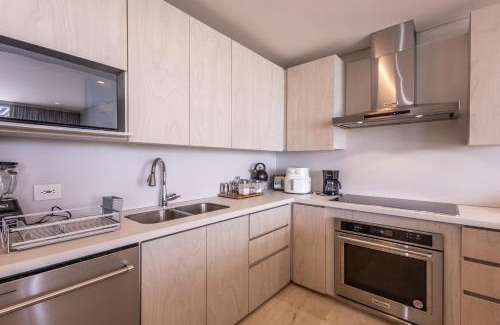 Porto Nao Apartamento | Stunning Sea Views from 3BR Penthouse F3