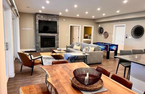 Kincardine Casa | Stunning Serenity Cove On The Lake Cozy Cottage