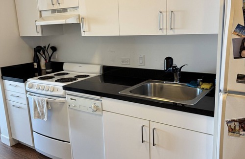 Downtown San Francisco Apartamento | Stunning SF View – Luxe Condo in Secure Full-Amenity Building 1bedroom + Sofabed
