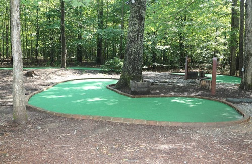 Gordonsville Cabina | Stunning Shenandoah Crossing, 2 Bedroom Resort Cabin, Just A Mile To Your Favorite Destinations