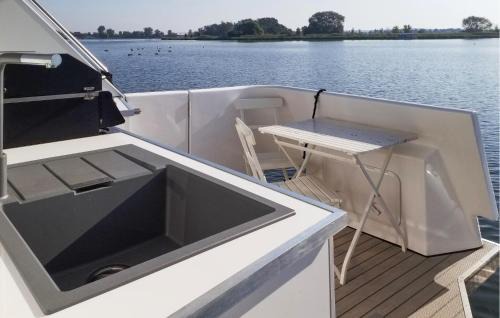 Havelsee Alquiler De Eote | Stunning Ship In Havelsee Ot Kützkow