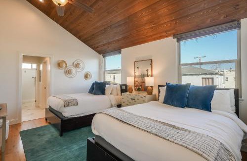 South Mission Beach Casa | Stunning South Mission Beach Home - AC, Private Patio, Grill and Garage!