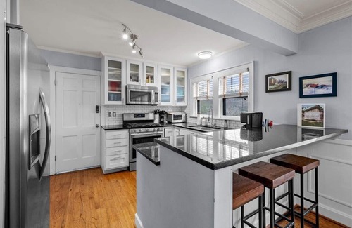 Kansas City Casa | Stunning South Plaza Home On Loose Park