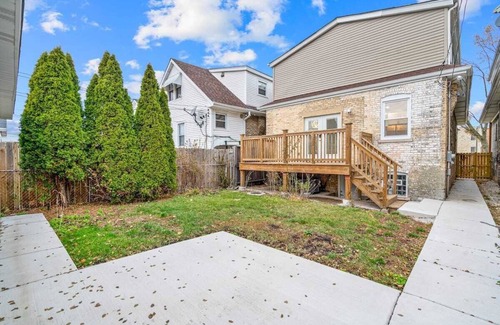 Cragin Casa | Stunning & Spacious 7BD Home with garage!