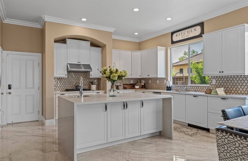 Westlake Casa | Stunning Spacious Family Home in Natomas