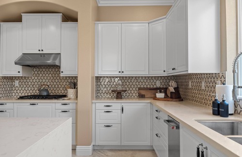 Westlake Casa | Stunning Spacious Family Home in Natomas