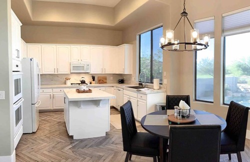 Glen Eagle Casa | IMPRESIONANTE Y ESPACIOSO Desert Ridge Inicio | 2,897 pies cuadrados