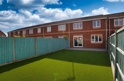 Sleaford Casa | Stunning & Spacious Home | Driveway | Sleeps 6!
