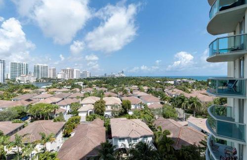 Sunny Isles Beach Apartamento | Stunning & Spacious Resort-Style Condo Across From Beach!