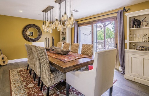 Agoura Hills Villa | Impresionante villa española con viñedo