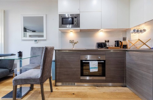 Lewisham Apartamento | Stunning Studio Apartment Close To Lewisham Station Short Mid Long Stays