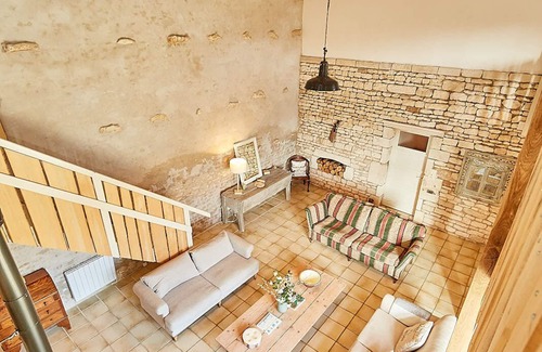 Pouille Otro | Impresionante, 6 Bed House, piscina climatizada, jardín cerrado 1. 5 acres, ideal para familias!