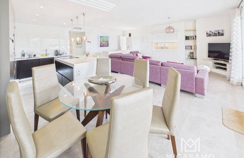 Diputacion de Rincon de San Gines Apartamento | Stunning Three Bedrooms in Los Olivos