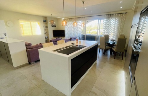 Diputacion de Rincon de San Gines Apartamento | Stunning Three Bedrooms in Los Olivos