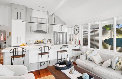 Mosman Casa | Stunning Three Bedroom Home in Mosman with Pool