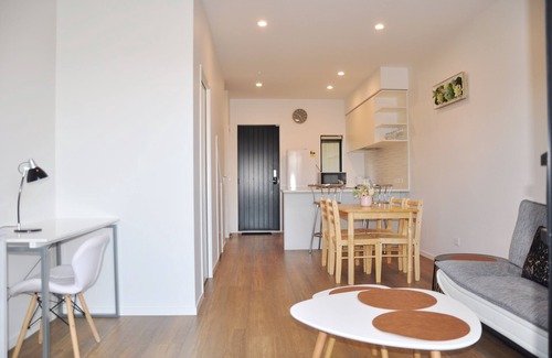 Golflands Casa | Stunning Townhouse with View - Walking to Botany Town Center