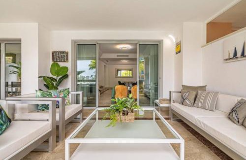 Sotogrande Apartamento | Stunning Tropical Oasis 3BR, Pool and Water Views