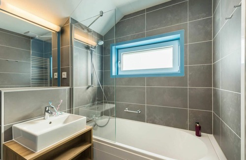 Leutkirch im Allgau Casa | Preciosa casa de vacaciones para 8 personas con piscina, WIFI, TV, terraza y aparcamiento