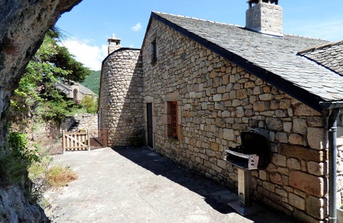 Cantobre Cabaña | Impresionantes Vistas del Valle Desde Nuestra 3 Gîte Bordeando las Cévennes y Grands Causses