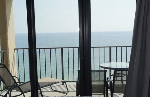 Orange Beach Condominio | Vistas increíbles - Hermoso condominio en el piso 12 frente a la playa - Excelente ubicación