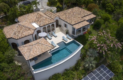 Rendezvous & Ditleff Villa | Impresionantes vistas, recientemente remodelada, fabulosa piscina infinita