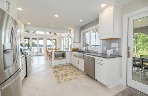 Littleton Casa | Stunning Views! New Luxury Home, 2 Boat & 2 PWC Lifts, Beach, 5 Suites w/ Baths