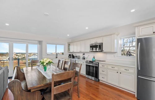 Sandwich Casa | Stunning Views Of Cape Cod Canal (2250)