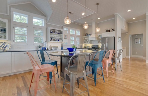Corolla Light Casa | Stunning Views With Pool, Family Room, Resort Perks