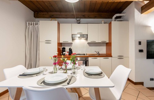 Mergozzo Casa | Preciosa casa de vacaciones para 2 personas con WIFI, TV y aparcamiento