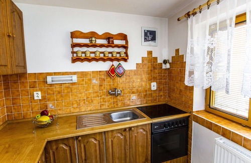 Tatobity Casa | Preciosa casa de vacaciones para 6 personas con WIFI, TV, patio y aparcamiento