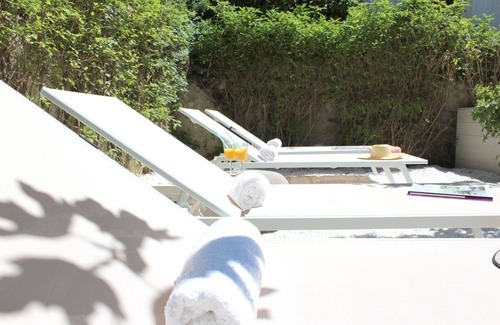 Glyfada Villa | Impresionante "Villa 1951" en Glyfada, a 300 metros de la playa