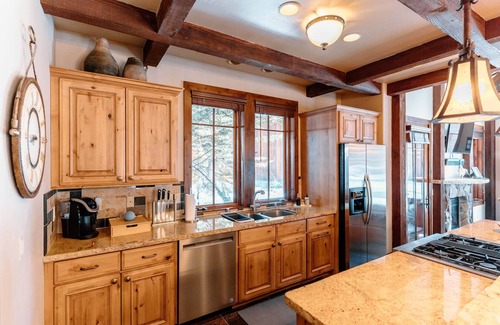Homewood Villa | West Shore Lakeside Villa