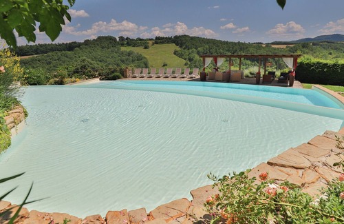 Chiusdino Villa | Impresionante villa con piscina cerca de San Galgano / 8 habitaciones - 9 baños